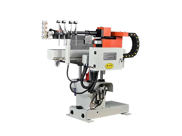 Double servo injection machine